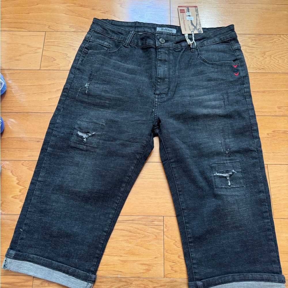 Women's Black Cropped Jeans